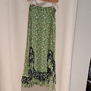 AEMI & CO Foral Green Ruffle Maxi Skirt Size L